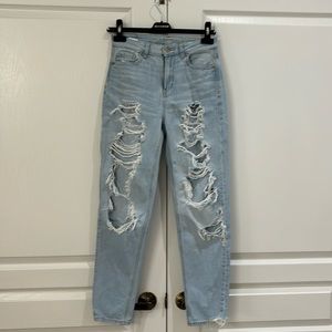 American Eagle mom jeans. Size 0. Regular length.